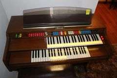 Thomas Playmate Sneaky Easy 2 Electric Organ with Bench
