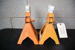 (2) 3 Ton Jack Stands