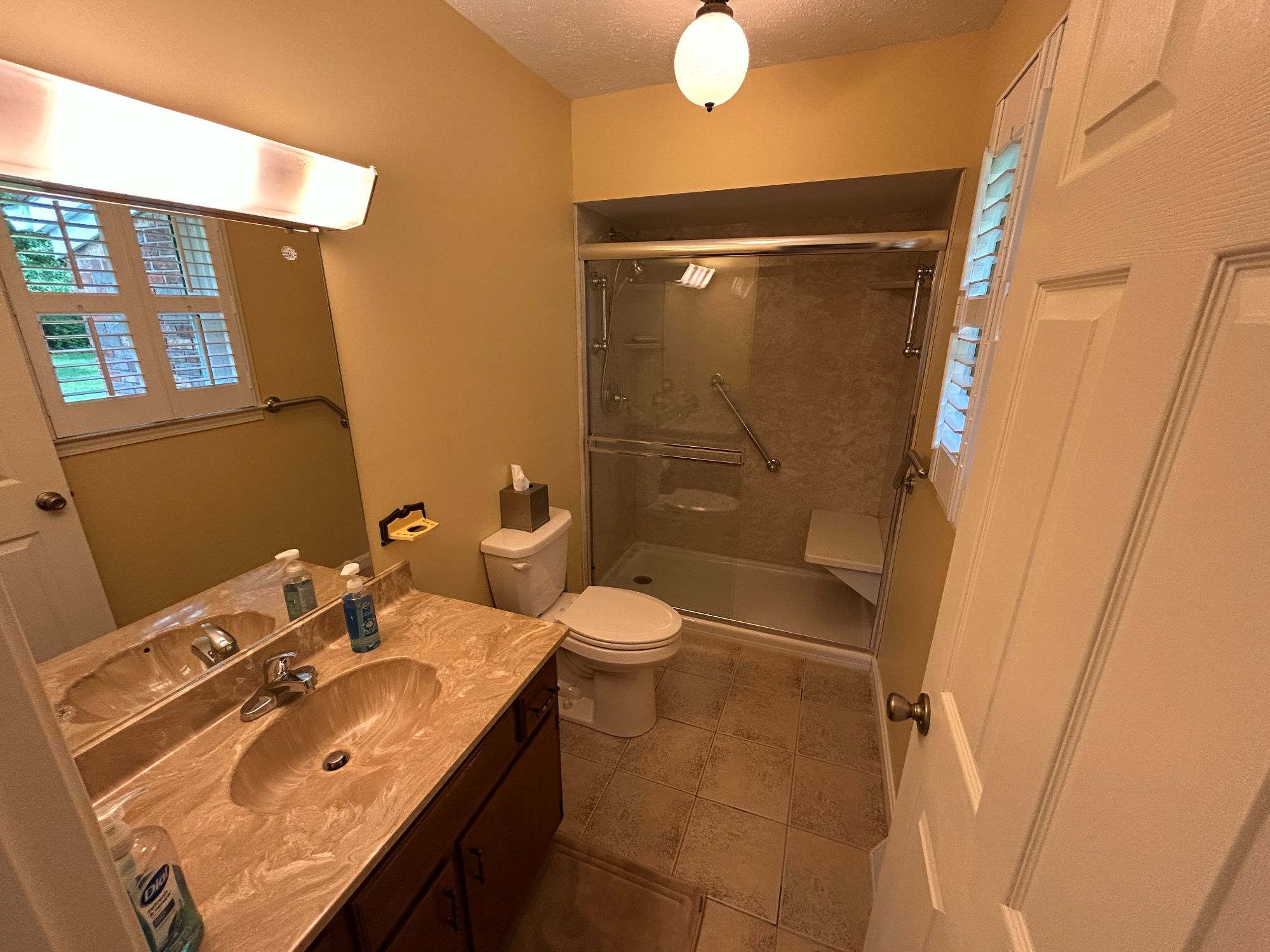 Lot image 64
