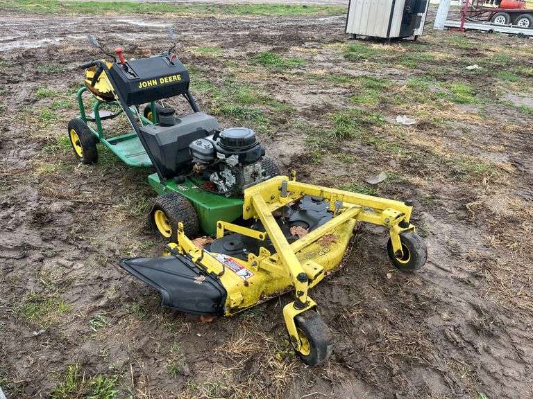 John Deere Commercial walk behind mower, K, row:6