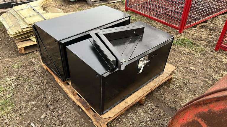 Pair of underbody tool boxes with mounts 18" x 18" x 36", K, row:4