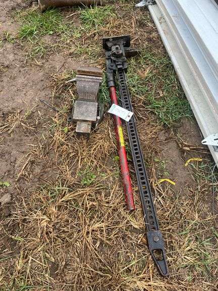Farm jack & vise, row:6