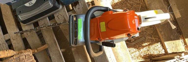 Stihl MS271 chainsaw, bldg:Green