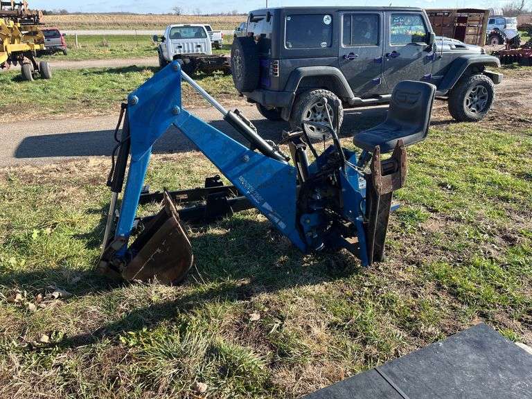 Woods blt7500 Back hoe attachment 12" bucket, row:3