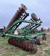 John Deere disc 220 20' wide, row:3