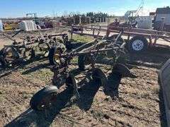 John Deere 3 bottom plow, row:6