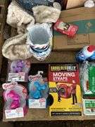 lot of assorted Christmas items, owner states new, bldg:green