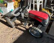 Case international peddle tractor, bldg:green
