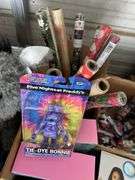 Lot of toys and other items, owner states new, bldg:Green