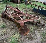 7' Dearborn 3 pt disc, owner states in working condition, row:3
