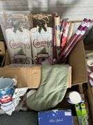 lot of assorted Christmas items, owner states new, bldg:green