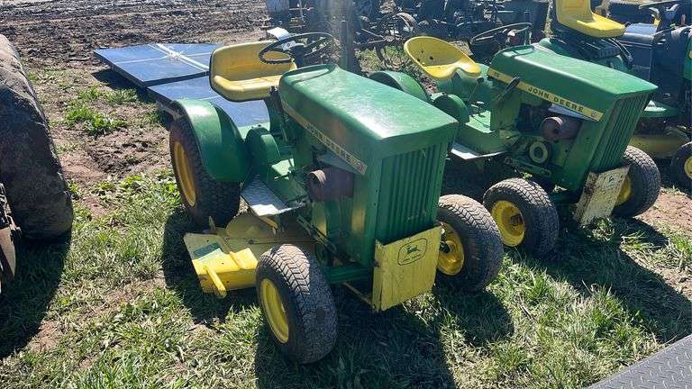 John Deere lawn mower, key in office, row:8