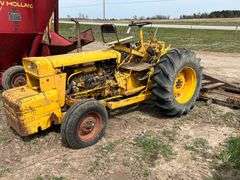 Massey Ferguson 204 fork lift-non running, row:2