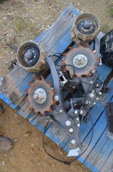 Furrow Force Closing Wheels image