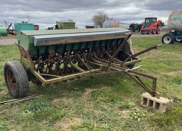 John Deere VanBrunt model #FB grain drill, row:3