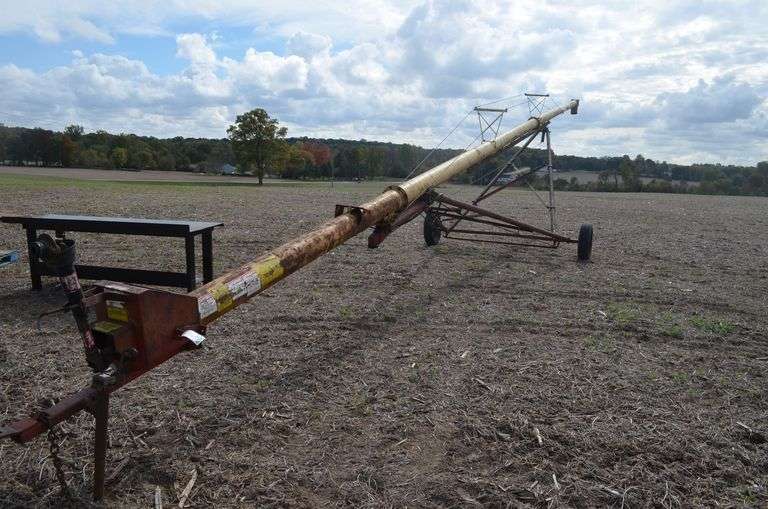 Maywrath TR-80 Grain Auger with Transport image