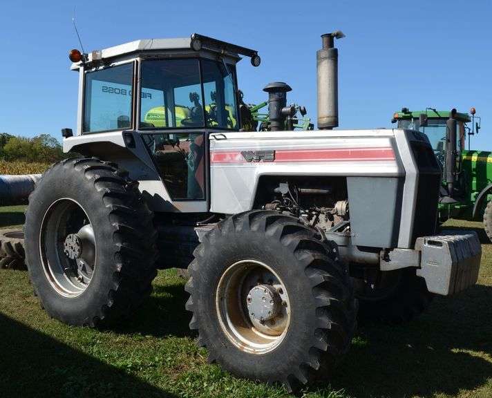 WHITE 2-135 Field Boss Tractor with Duals image