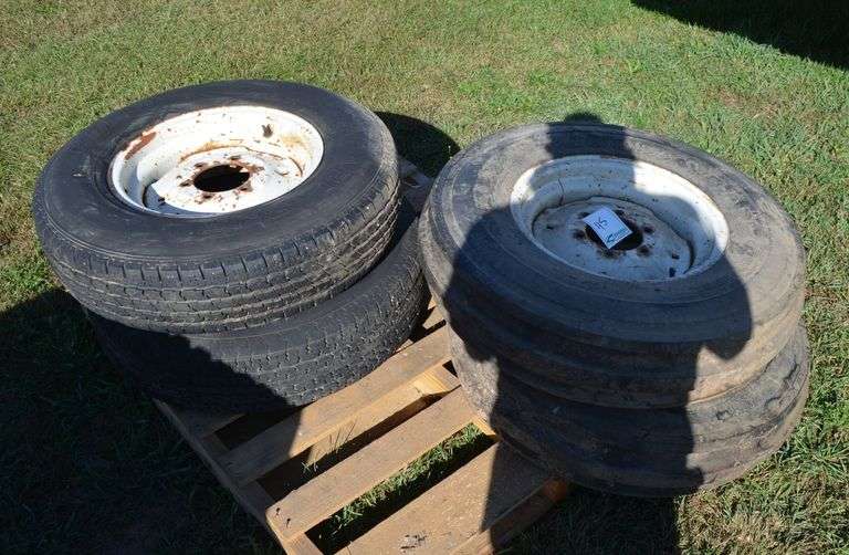 (4) Tires image