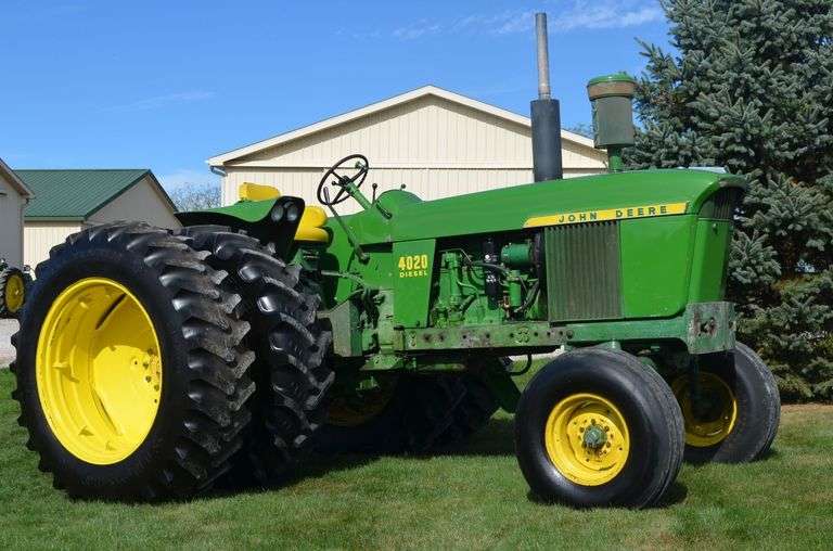 John Deere 4020 Diesel with duals image