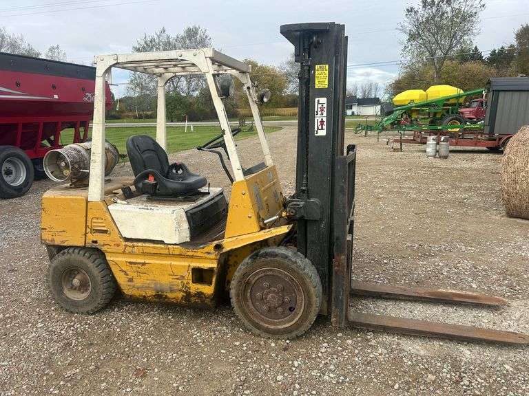 Propane Fork Lift image
