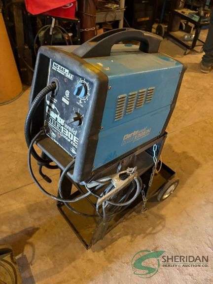 Clarke Mig130EN Welder, gas or no gas, on cart image