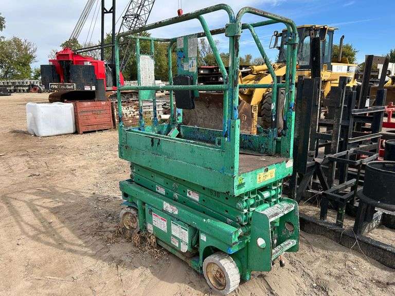 Scissor Lift image