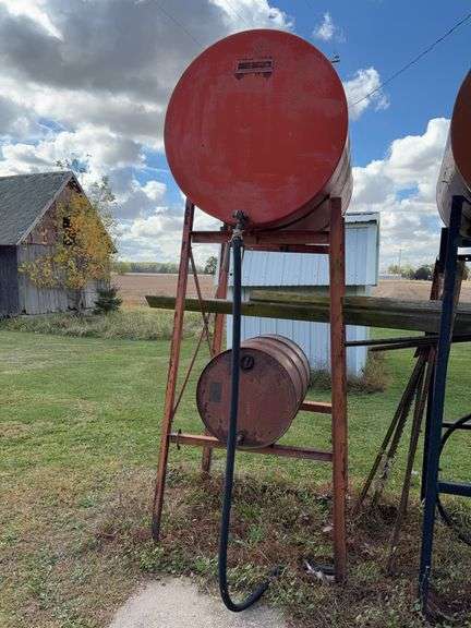 Gravity Flow Fuel tank with stand image