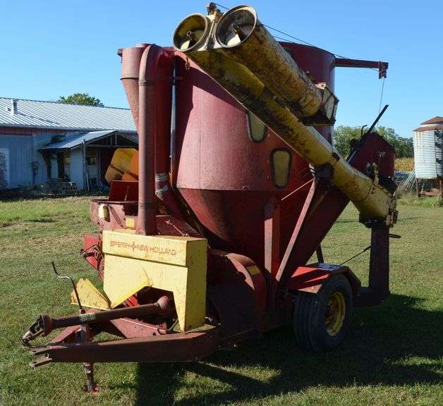 New Holland 353 Feed Grinder image