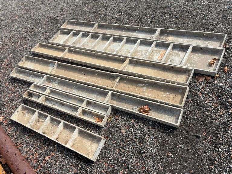 Aluminum concrete forms image
