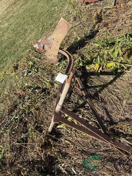 3 point single shank ditcher image