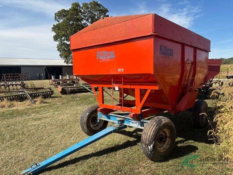 Killbros 350 Gravity Wagon on10 ton running gear image