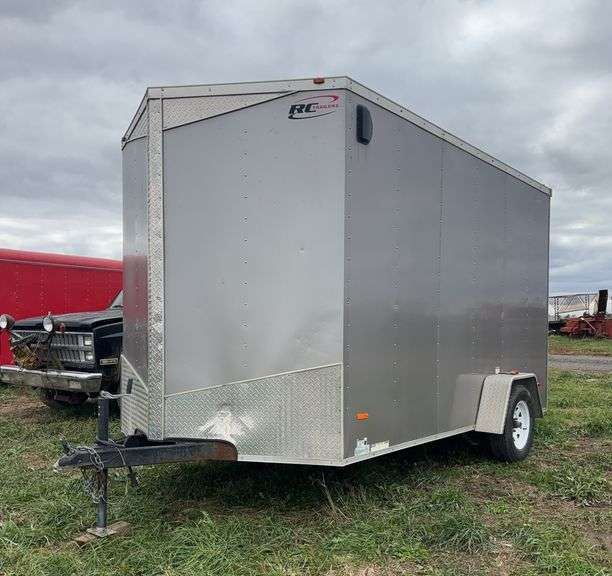 2018 Royal Crown enclosed trailer, row:2