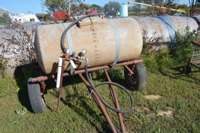 Pull-Type Sprayer image