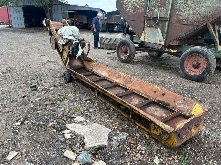 Corn Crib Drag w/ Electric Motor image