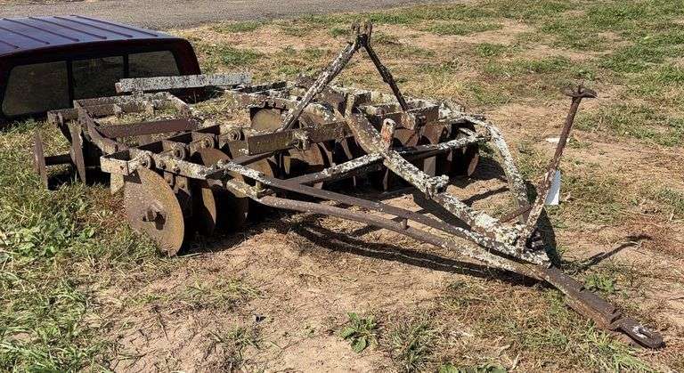 6 1/2' 3 pt hitch or pull type disc, row:4