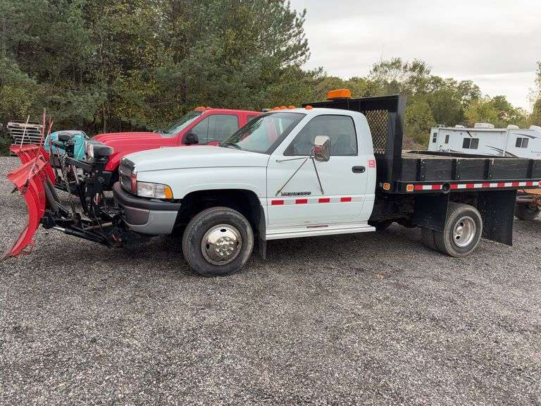 1997  DODGE  Ram Chassis Cab flatbed image