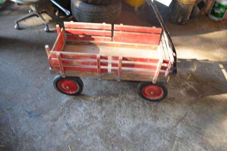 Farmall Wagon image