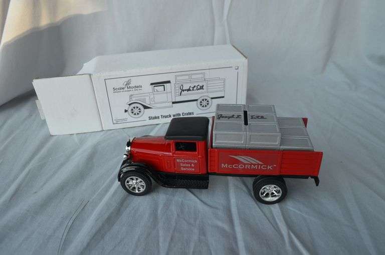 McCormick Stake Truck with Crates image