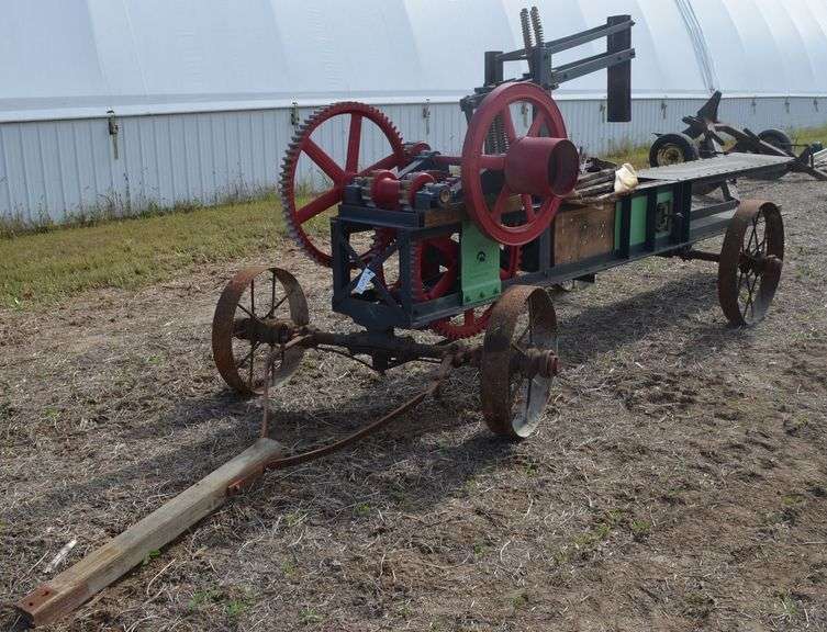 Robinson Hay Bale Press image