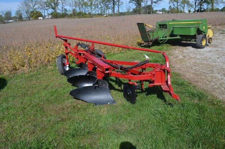 3 Bottom Plow image