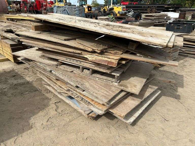 Plywood image