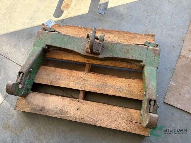 John Deere Quick Hitch, Category 3 image
