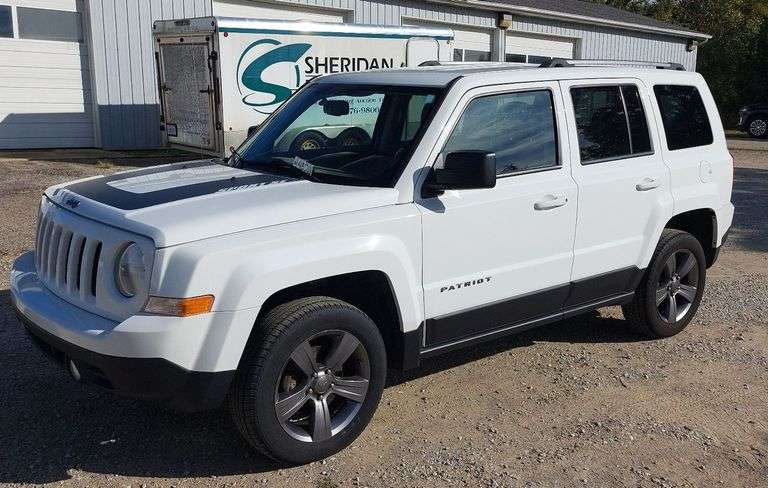 2016 JEEP Patriot Sport image