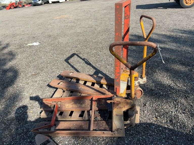 2 pallet jacks image