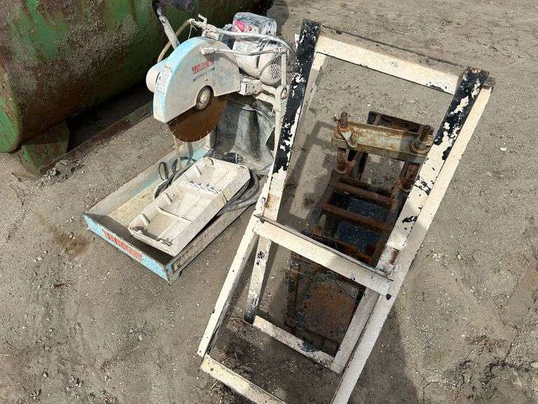 Masonry Saw with Stand image