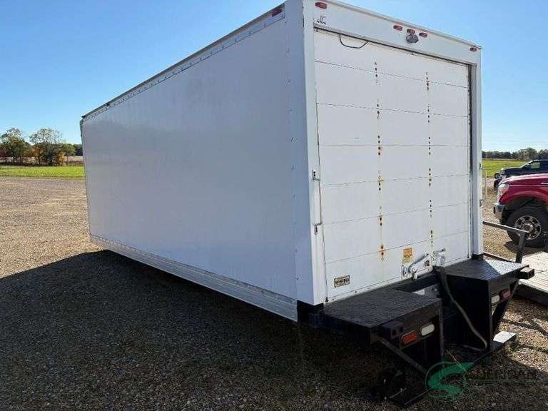 Supreme Van/Truck Box with step tailgate, S/N - SVF20085096 F0940047 image