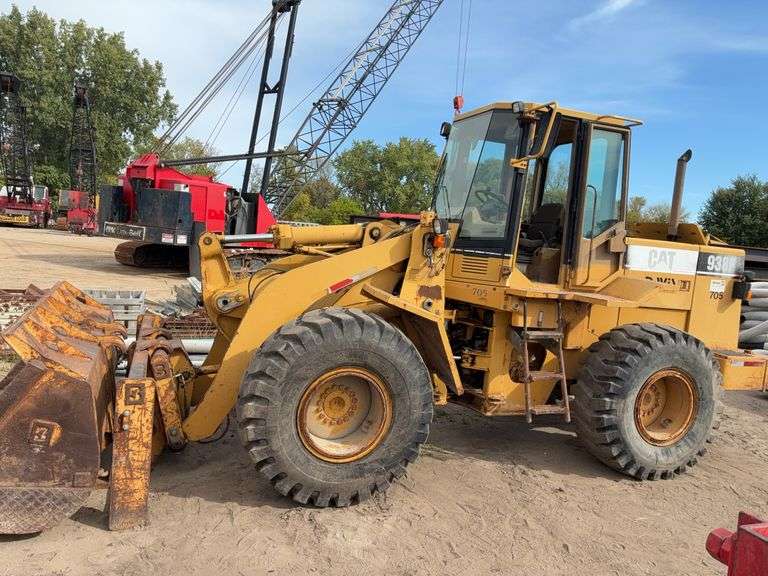 CAT 938F Wheel Loader with bucket and forks image
