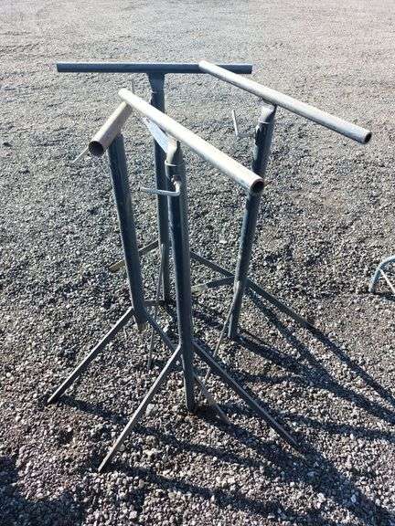 (4) Stands image
