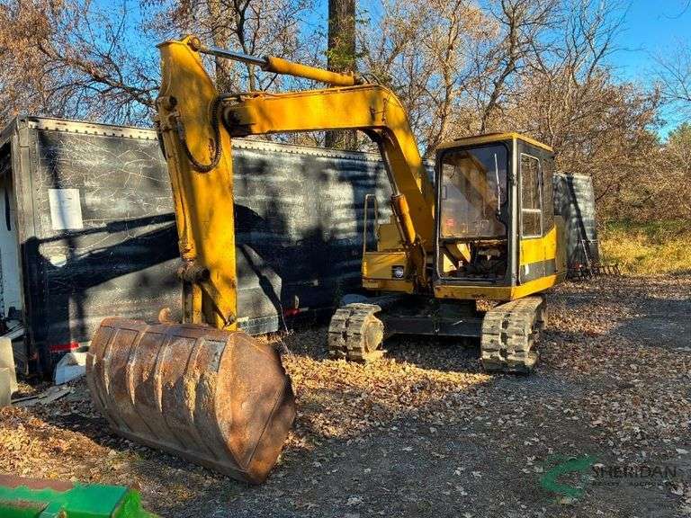 CAT E70B Excavator with ditching bucket only image