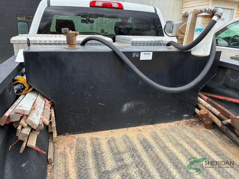 Fuel cell with pump image